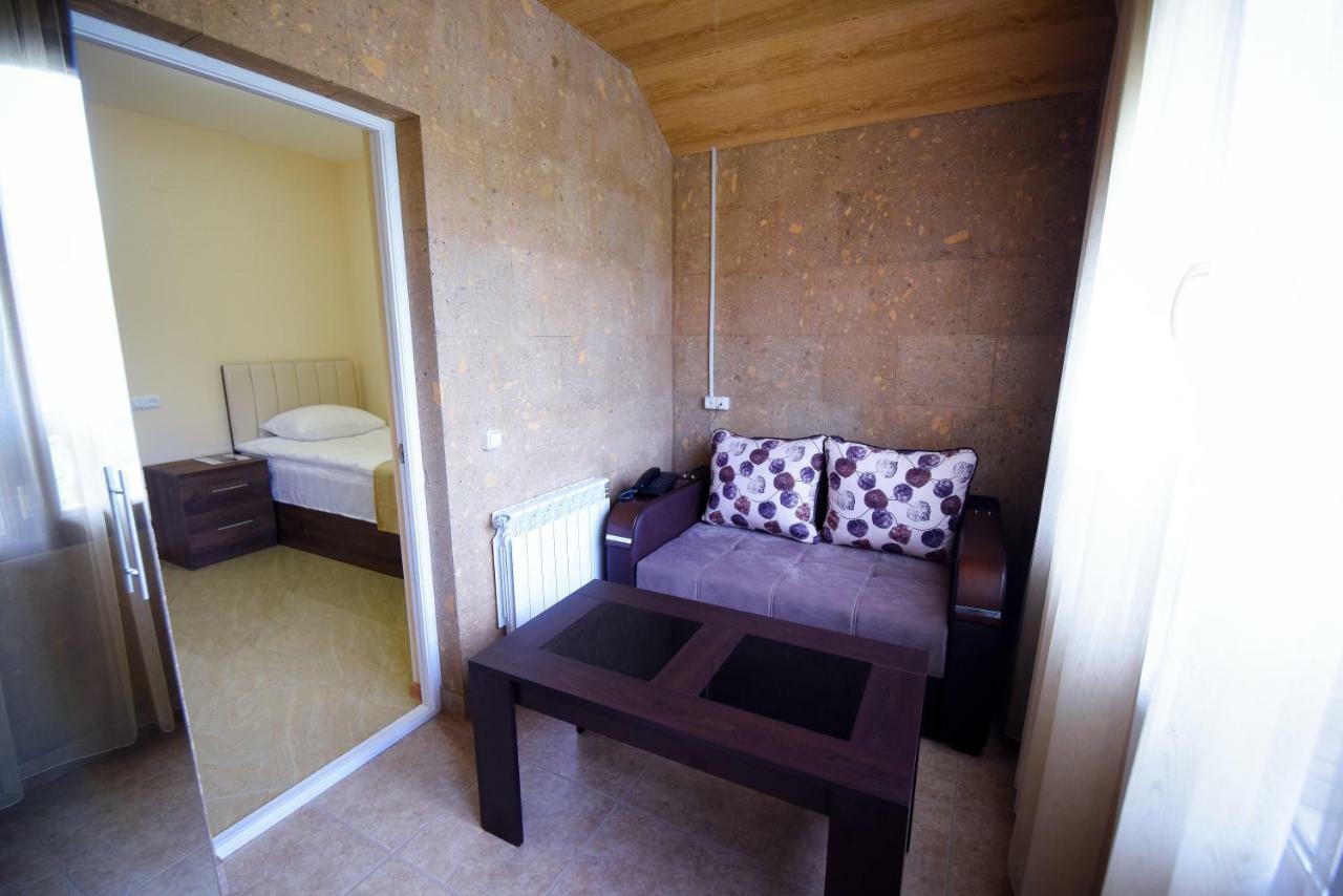 Royal Palace Hotel 2*